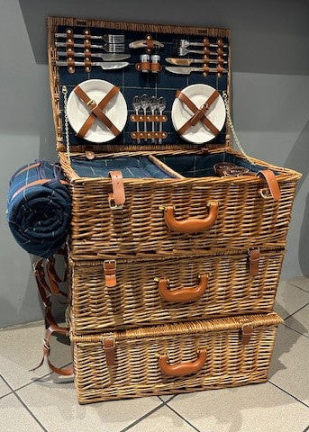 Picnic Hamper (4 Person)