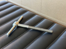 T bar for spare wheel without luggage rack