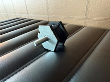 Exhaust mount for Aero 8/Aero Plus 8 & M3W